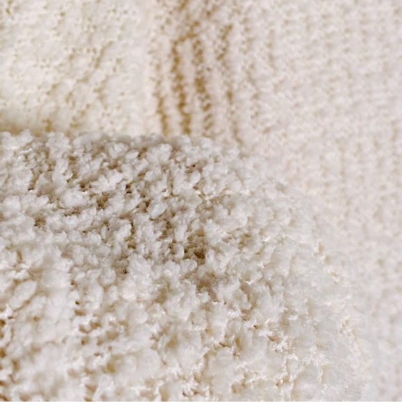 Sexy 2 Way Popcorn Sweater - Picture 8 of 8